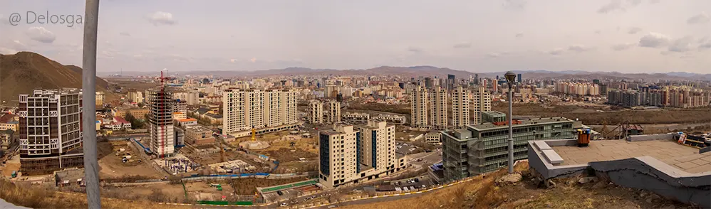 Zicht op Ulaanbatuur vanaf Zaisan Memorial